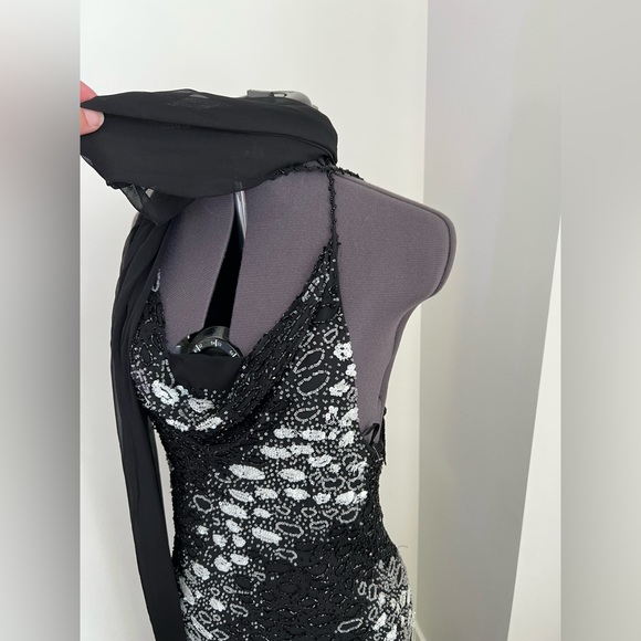 Terani Couture - Beaded Maxi Dress - Size 6 - BNWT - Picture 11 of 13